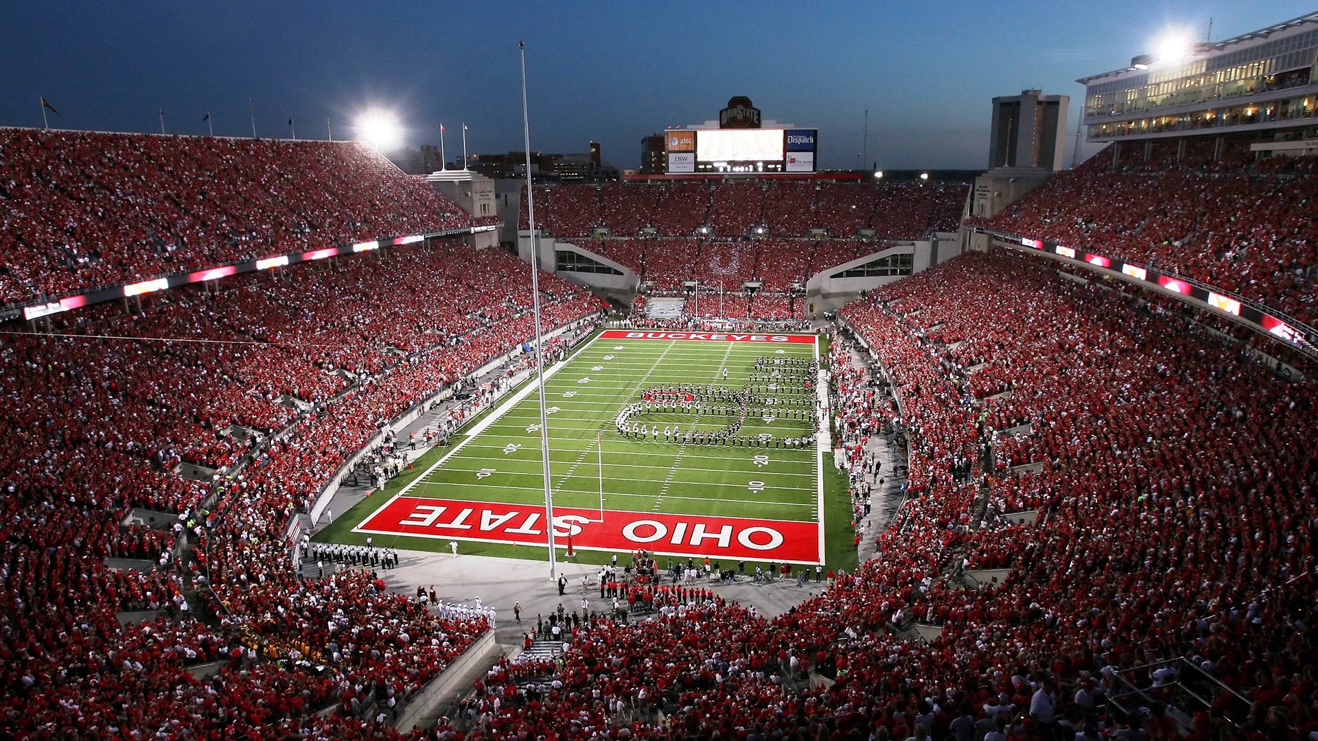 AYX GAME-校园足球加入人工草皮测试项目提升场地适应能力，人工足球草坪什么标准